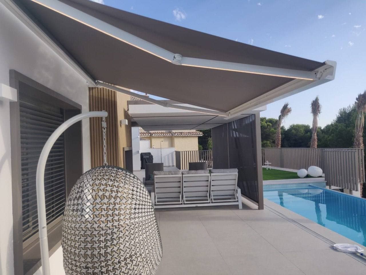 Toldo cofre con vertical