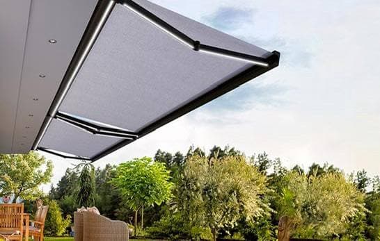Toldo cofre — terraza ático